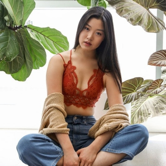 Crochet Lace Bralette-Rust - Picture 4 of 4